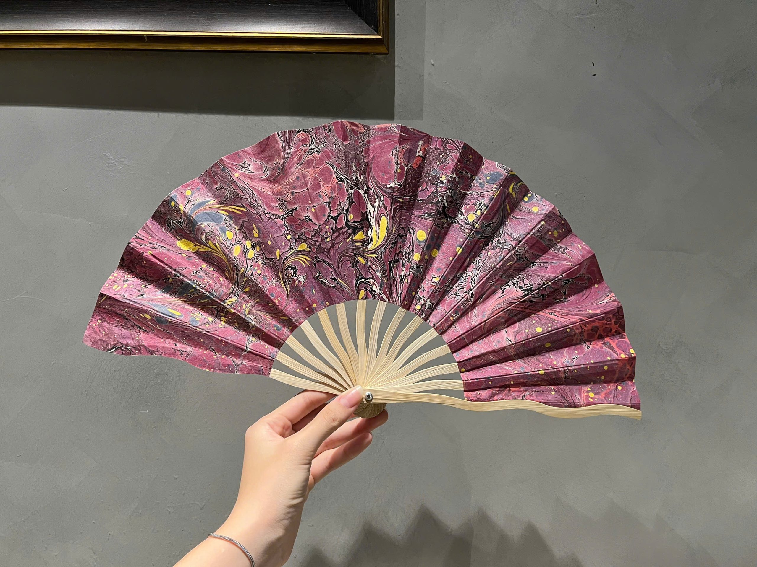 Quạt giấy gấp thủ công - Marbling & dướng paper