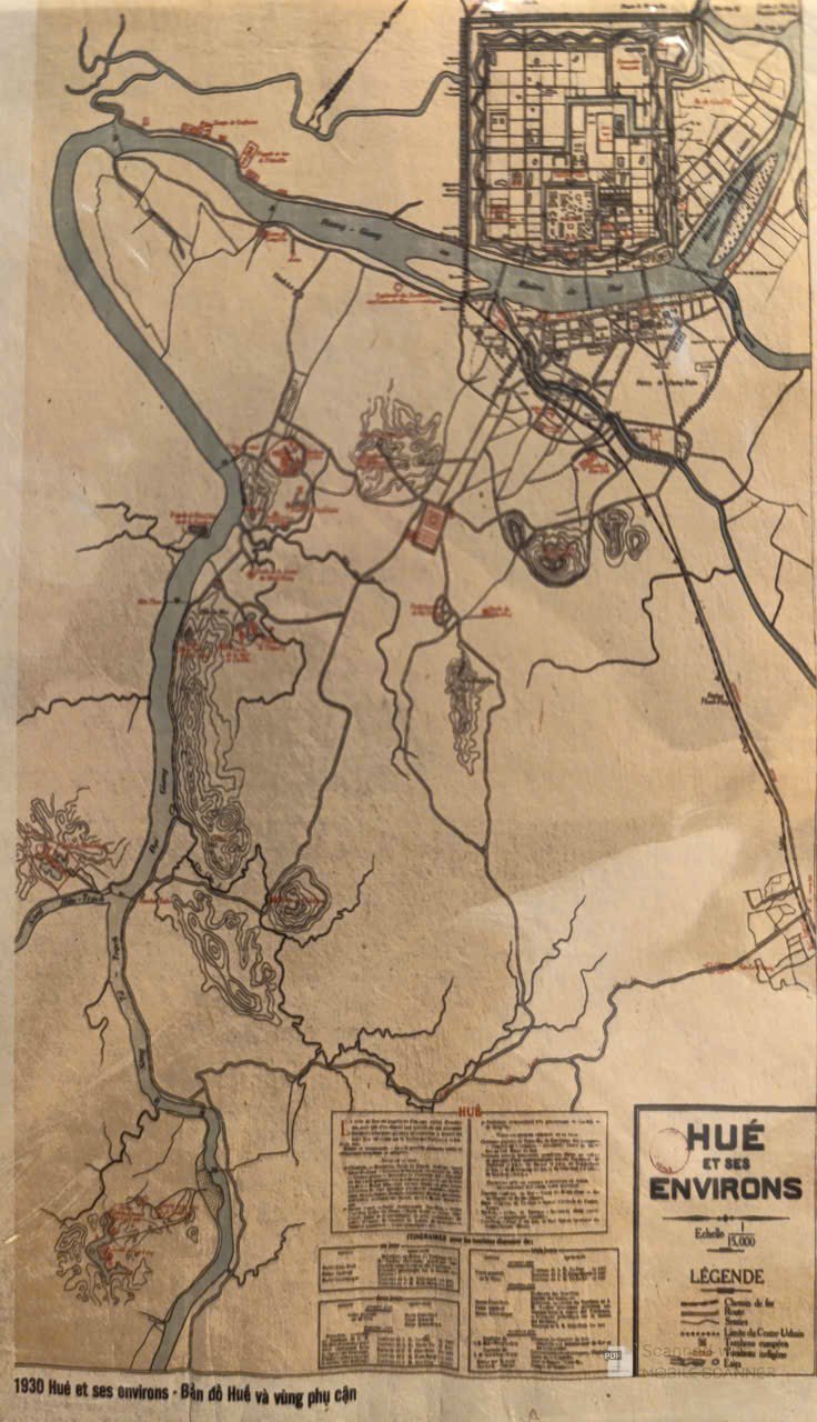 Poster on Dó lụa paper - Huế 1930